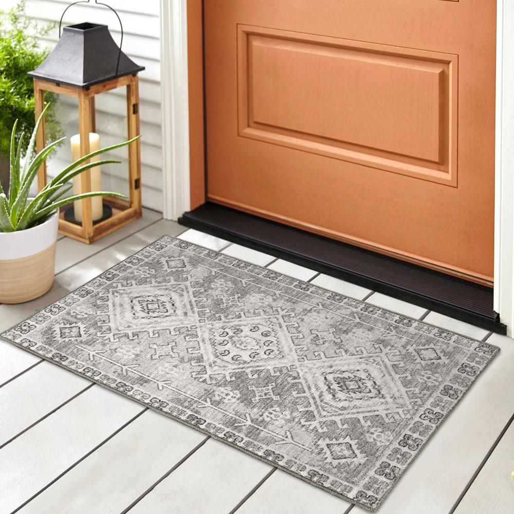 Brisbane BR2 Silver 1'8" x 2'6" Rug. Picture 2