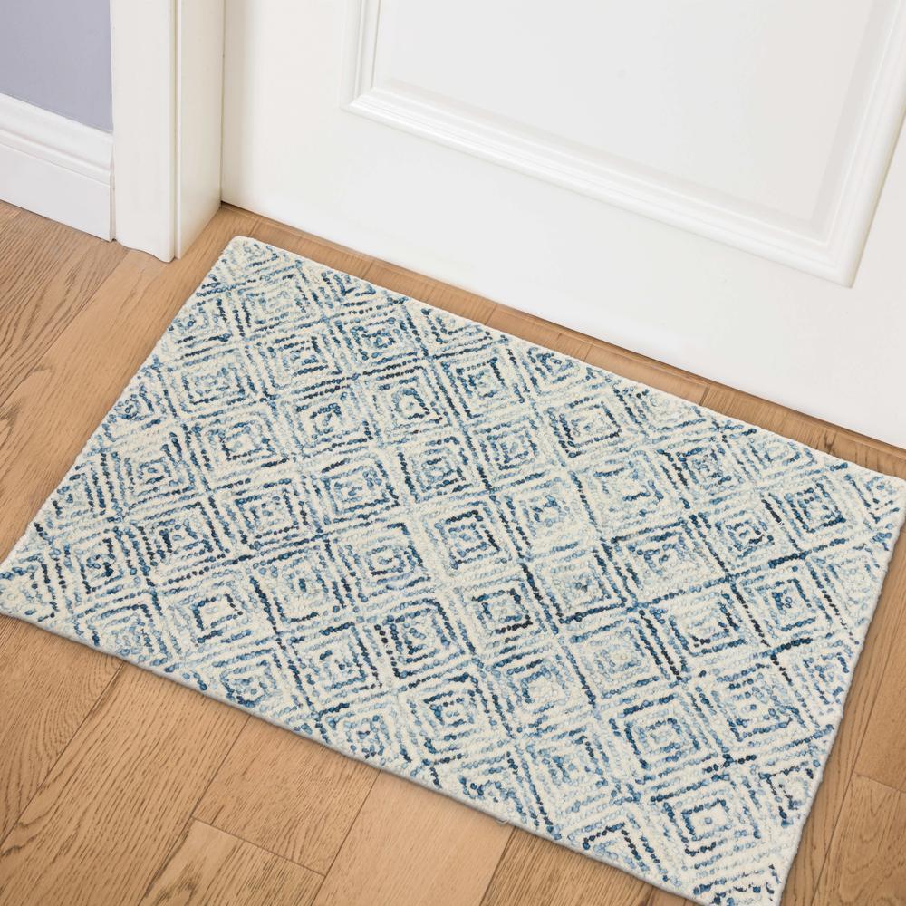Zoe ZZ1 Navy 2' x 3' Rug. Picture 2