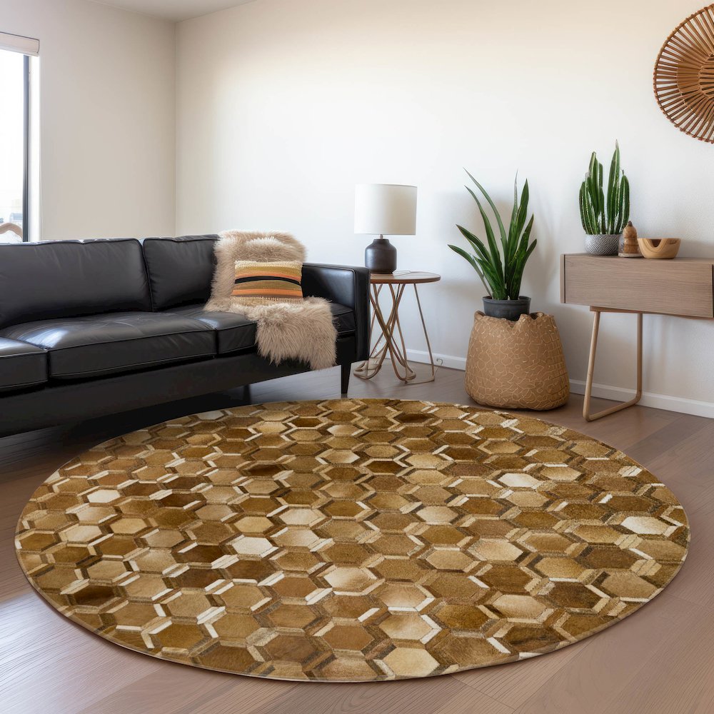 Luxury Washable Indoor/Outdoor Bozeman Brown 8' x 8' Round Rug. Picture 5