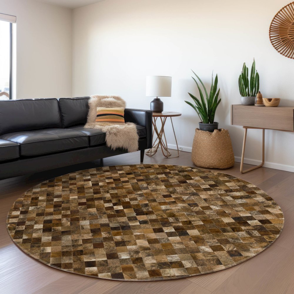 Luxury Washable Indoor/Outdoor Bozeman Brown 8' x 8' Round Rug. Picture 5