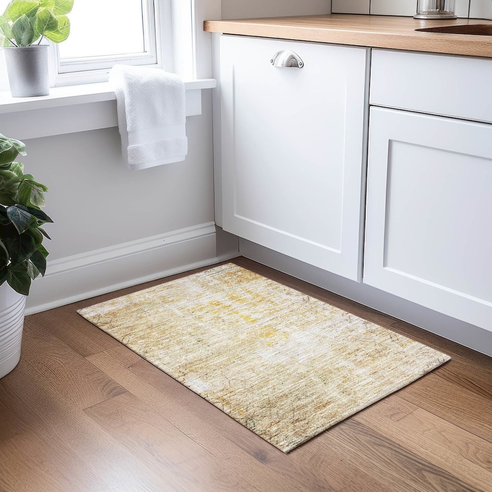 Luxury Washable Indoor/Outdoor Burano Gold 1'8" x 2'6" Rug. Picture 5