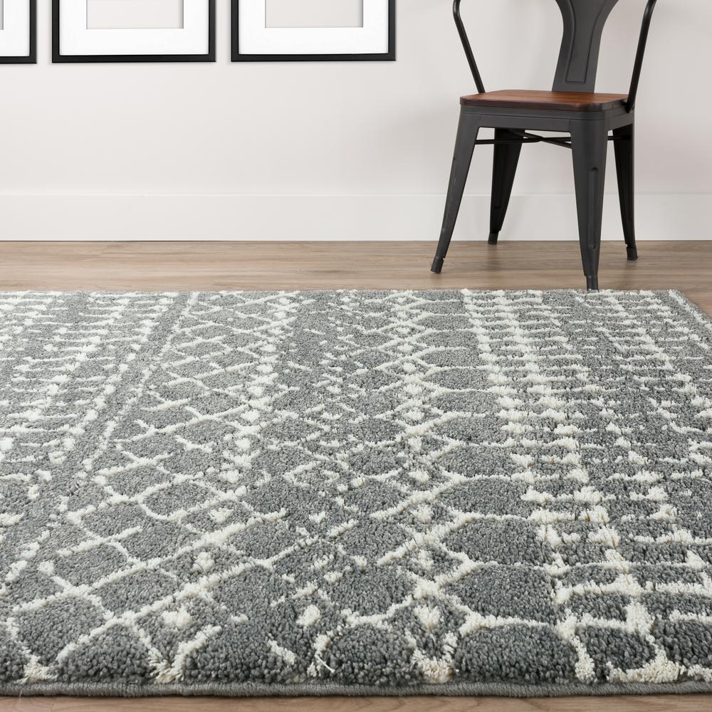 Marquee MQ2 Metal 1'8" x 2'6" Rug. Picture 9