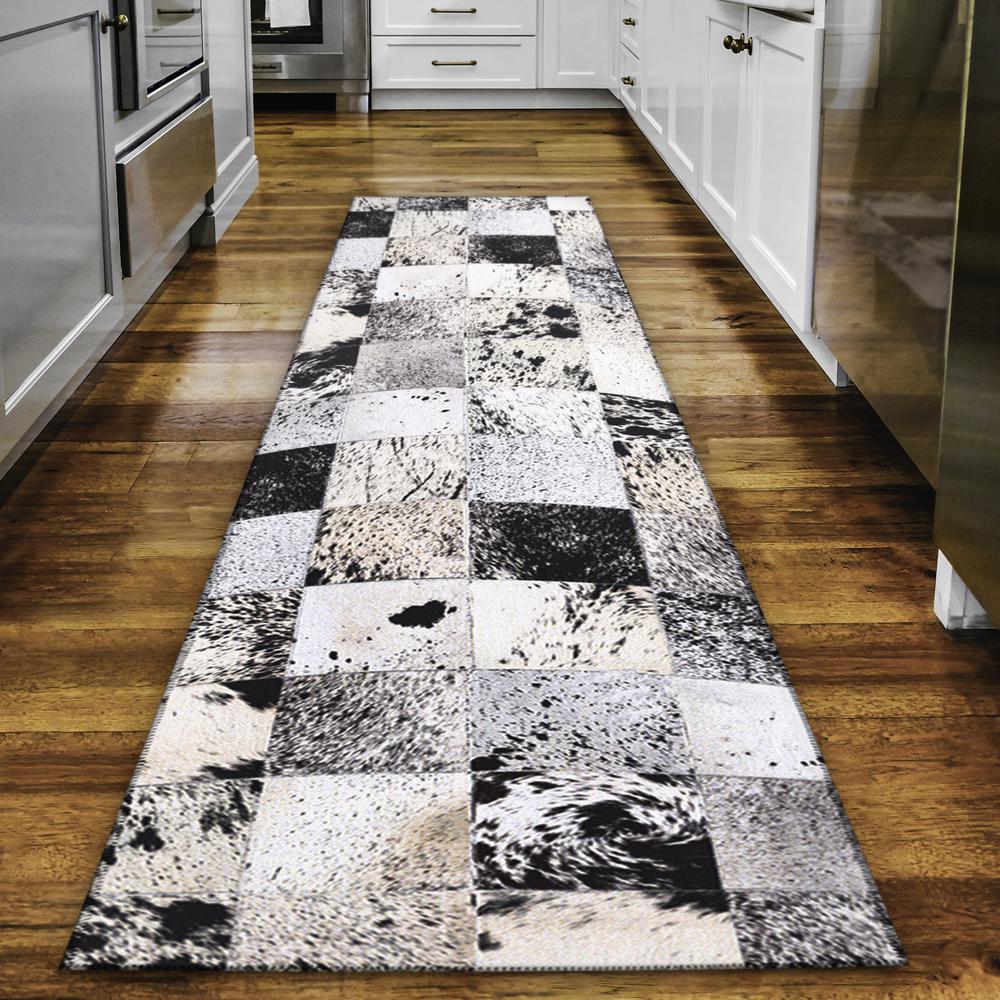 Laredo Granite Animal Patchwork 2'3" x 7'6" Runner Rug Granite ALR40. Picture 1