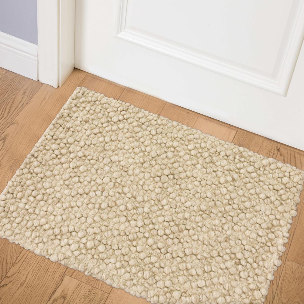 Gorbea GR1 Latte 2' x 3' Rug. Picture 2