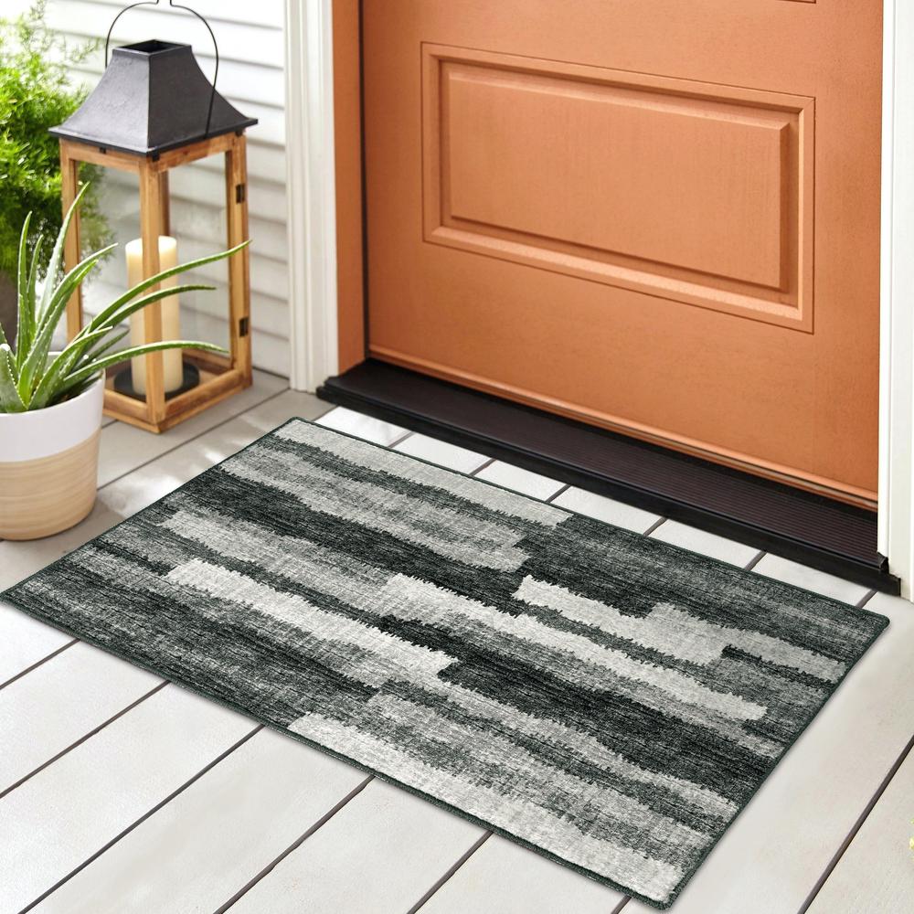 Brisbane BR7 Midnight 1'8" x 2'6" Rug. Picture 2
