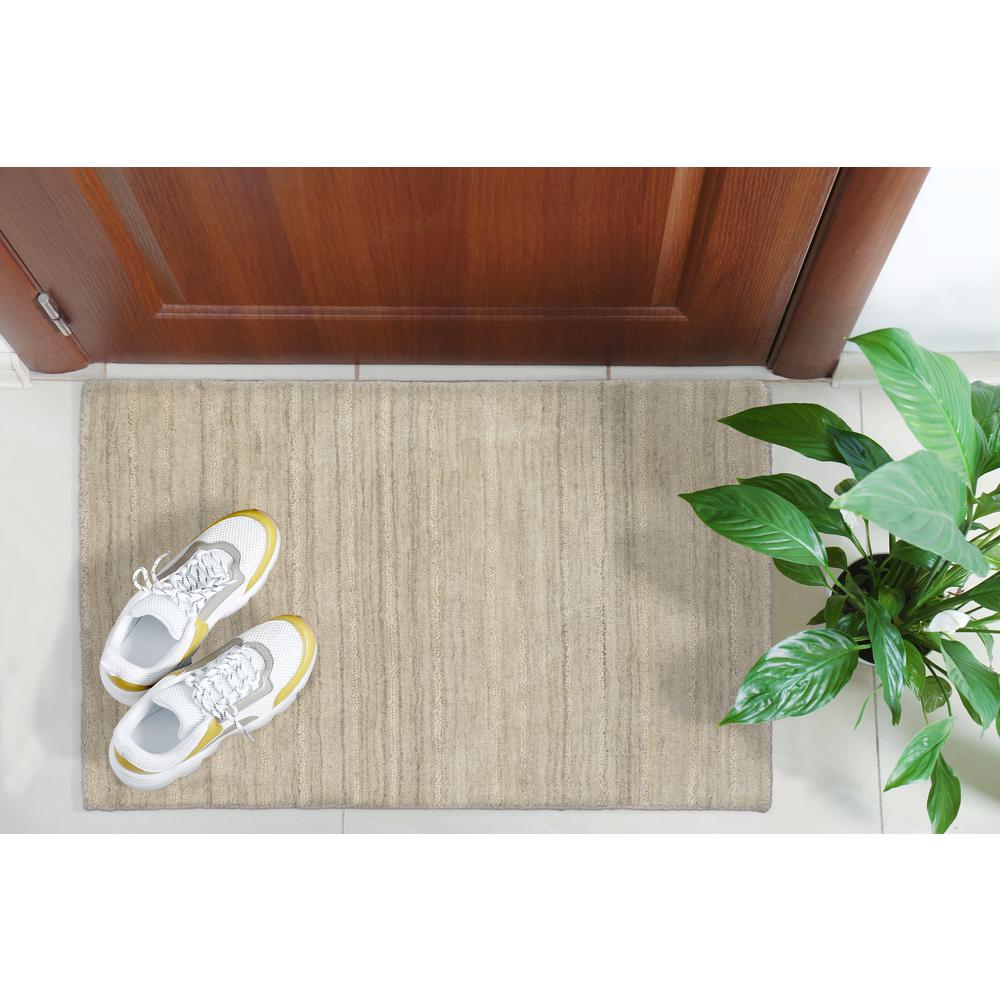 Rafia RF100 Linen 2' x 3' Rug. Picture 2
