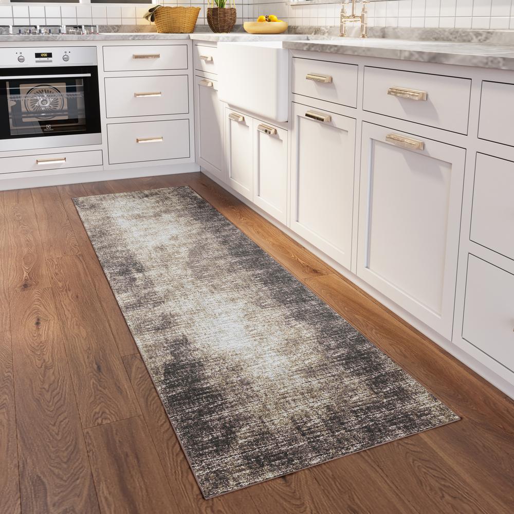 Winslow WL1 Taupe 2'6" x 8' Runner Rug. Picture 2