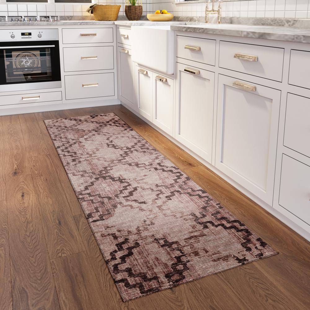 Yuma Mocha Transitional Trellis 2'3" x 7'6" Runner Rug Mocha AYU45. Picture 1
