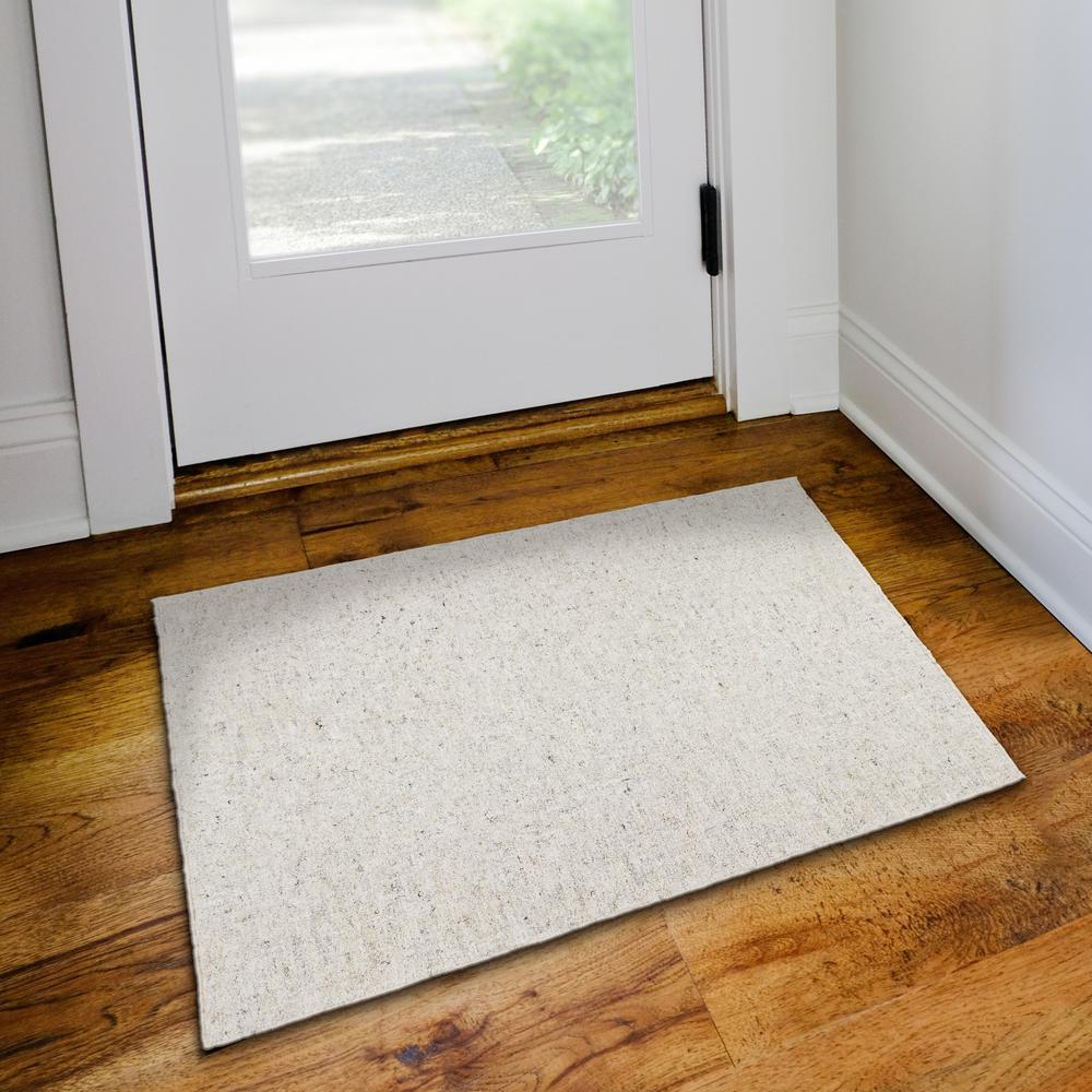 Mateo ME1 Ivory 2' x 3' Rug. Picture 2