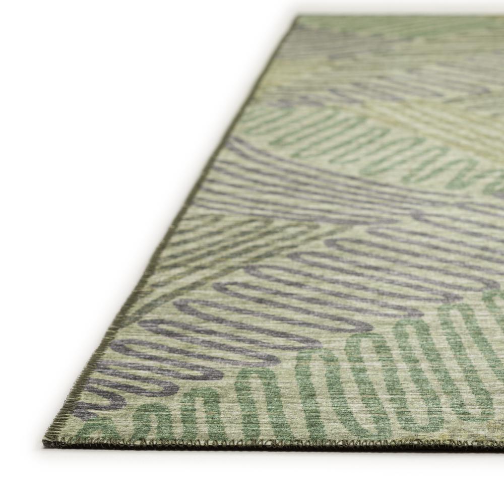 Yuma Green Transitional Abstract 1'8" x 2'6" Accent Rug Green AYU41. Picture 3