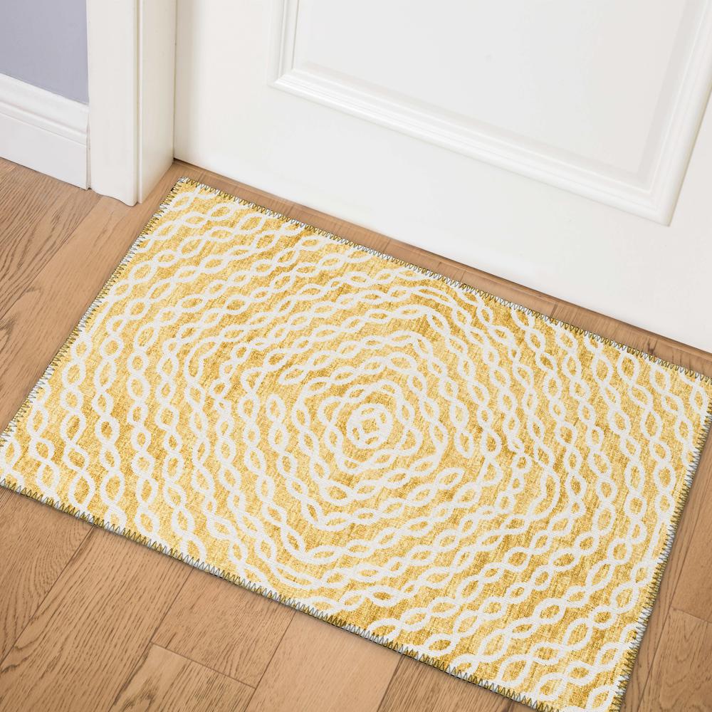 Bravado Gilded Transitional Geometric 1'8" x 2'6" Accent Rug Gilded ABV33. Picture 1