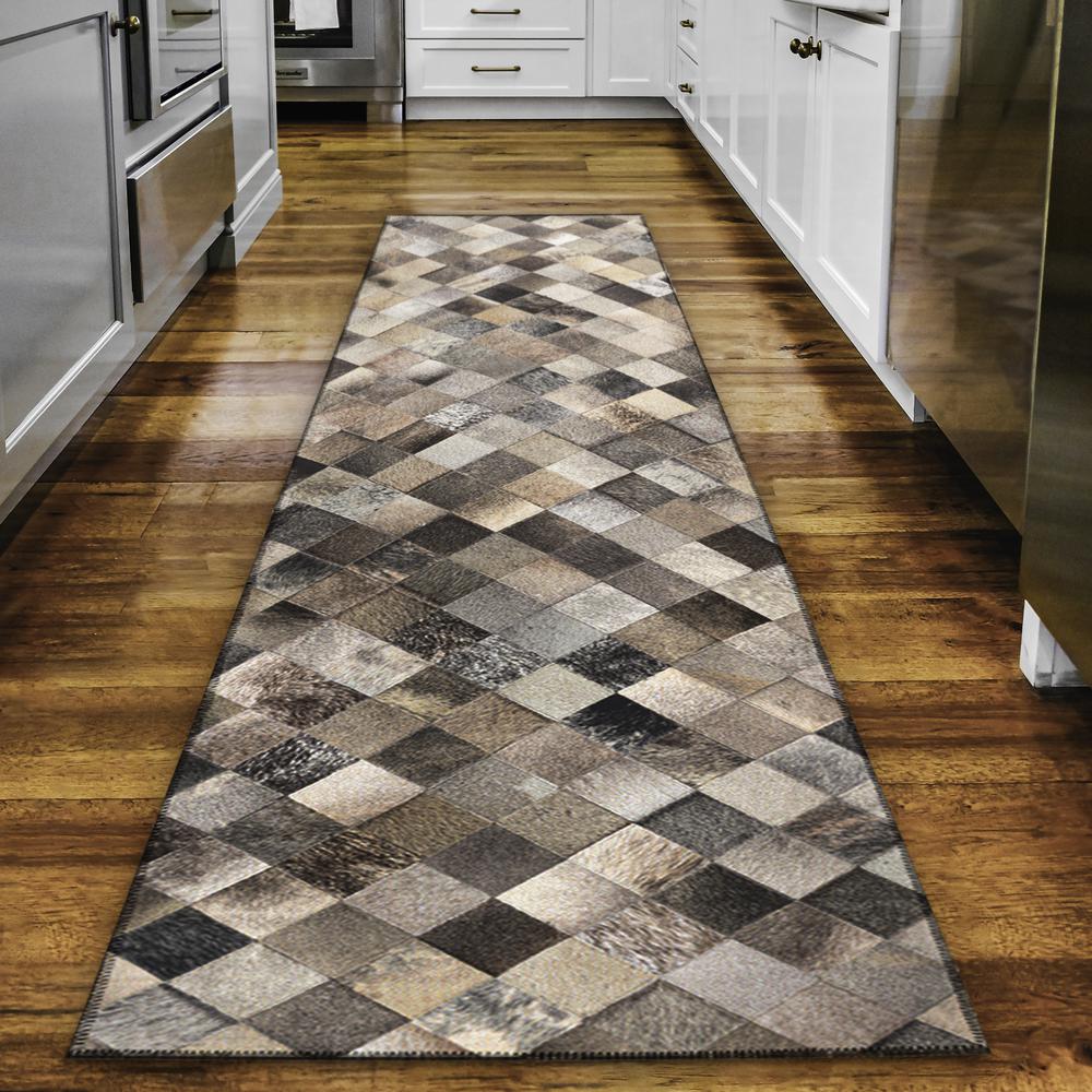 Laredo Gray Animal Patchwork 2'3" x 7'6" Runner Rug Gray ALR32. Picture 1