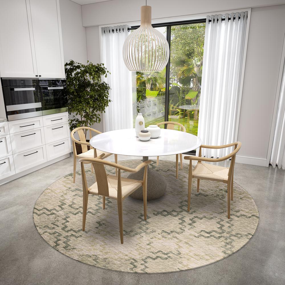 Yuma Green Transitional Trellis 8' x 8' Area Rug Green AYU45. Picture 1