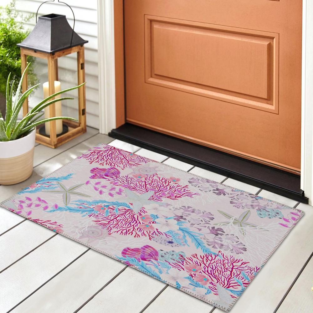Indoor/Outdoor Surfside ASR31 Raspberry Washable 1'8" x 2'6" Rug. Picture 2