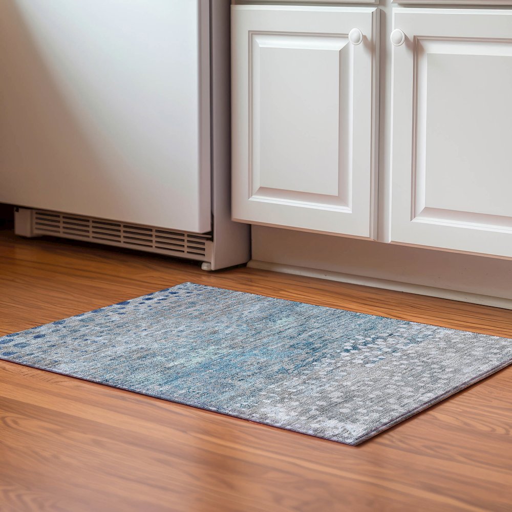 Luxury Washable Indoor/Outdoor Kochi Gray 1'8" x 2'6" Rug. Picture 5