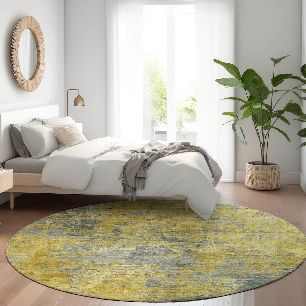 Luxury Washable Indoor/Outdoor Kochi Gold 8' x 8' Round Rug. Picture 5