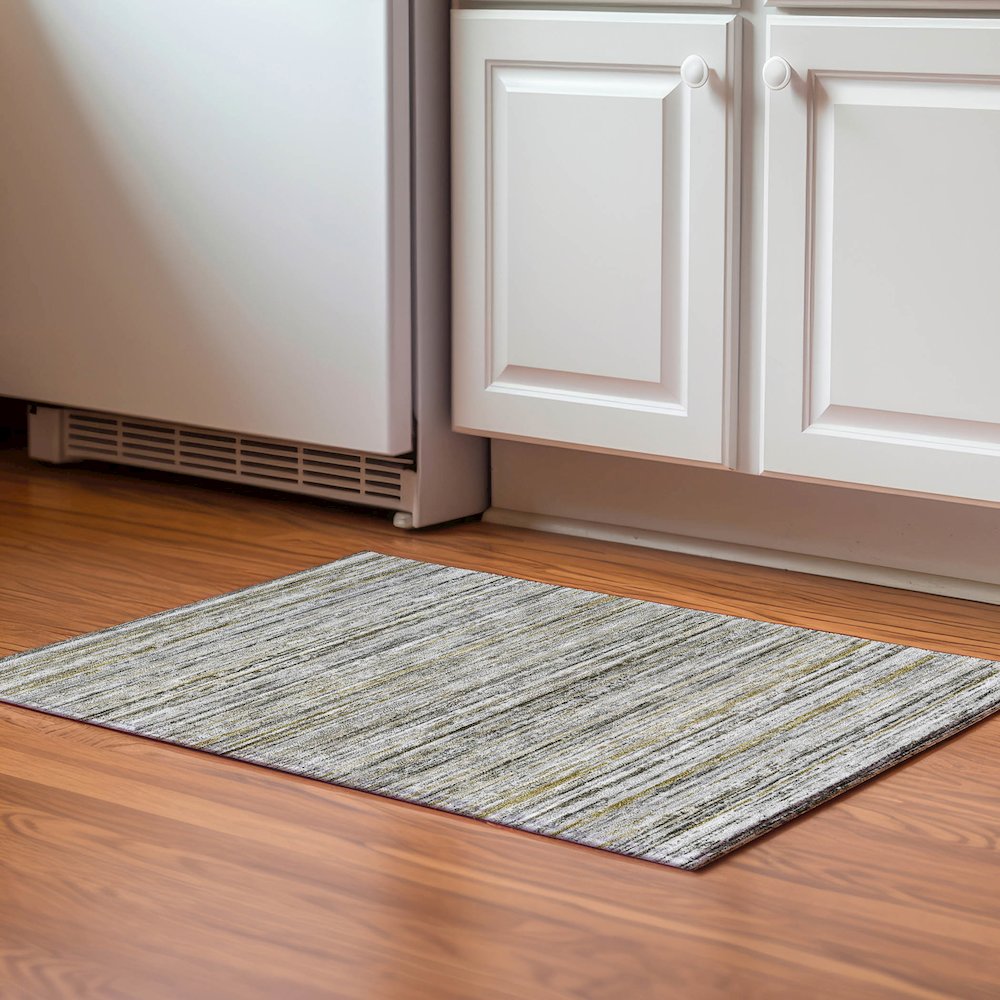 Luxury Washable Indoor/Outdoor Kochi Pewter 1'8" x 2'6" Rug. Picture 5