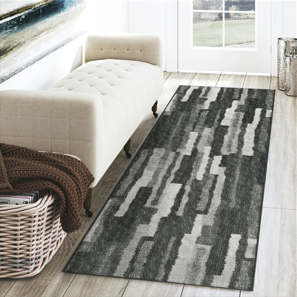 Brisbane BR7 Midnight 2'3" x 7'6" Runner Rug. Picture 2