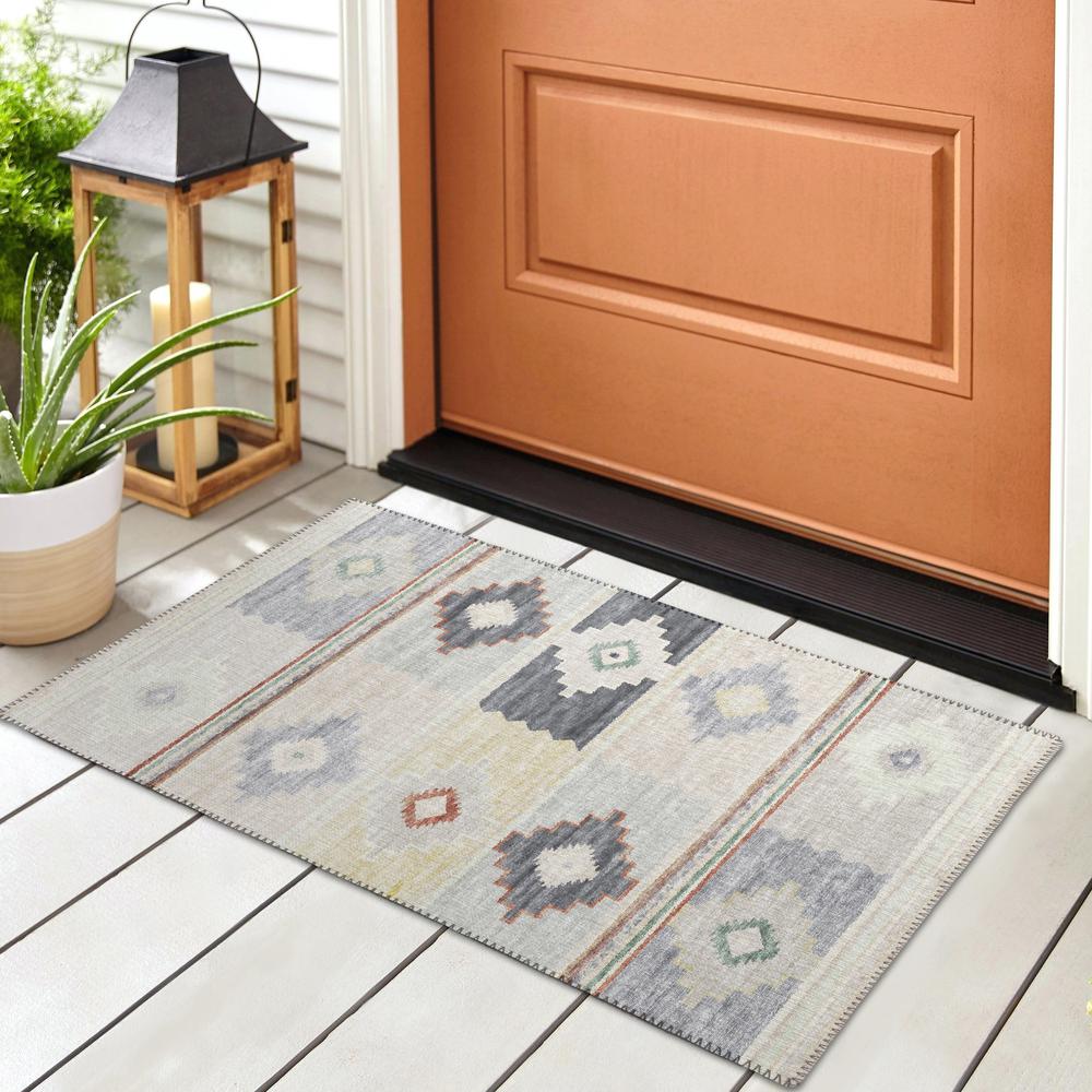 Indoor/Outdoor Sonora ASO31 Gray Washable 1'8" x 2'6" Rug. Picture 2