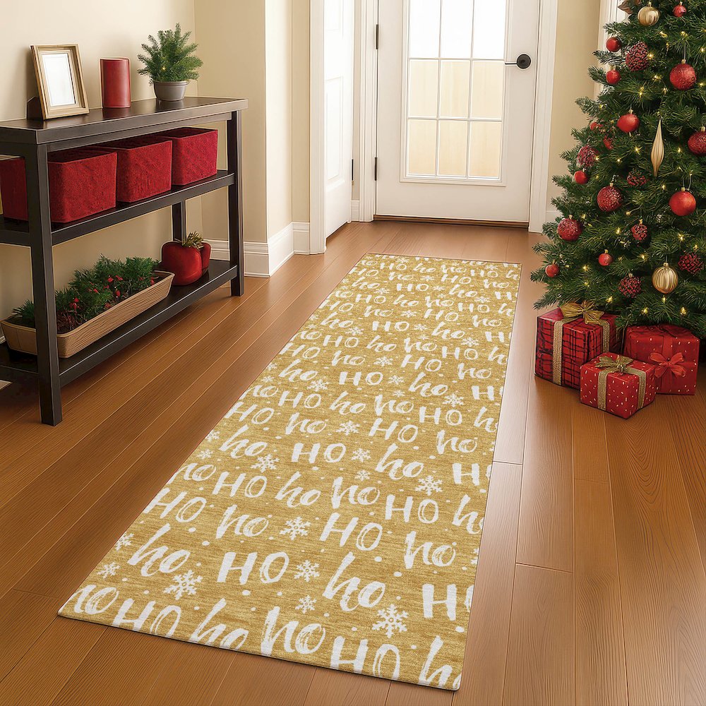 Luxury Washable Indoor/Outdoor Merry & Bright Gold 2'3" x 7'6" Runner Rug. Picture 5