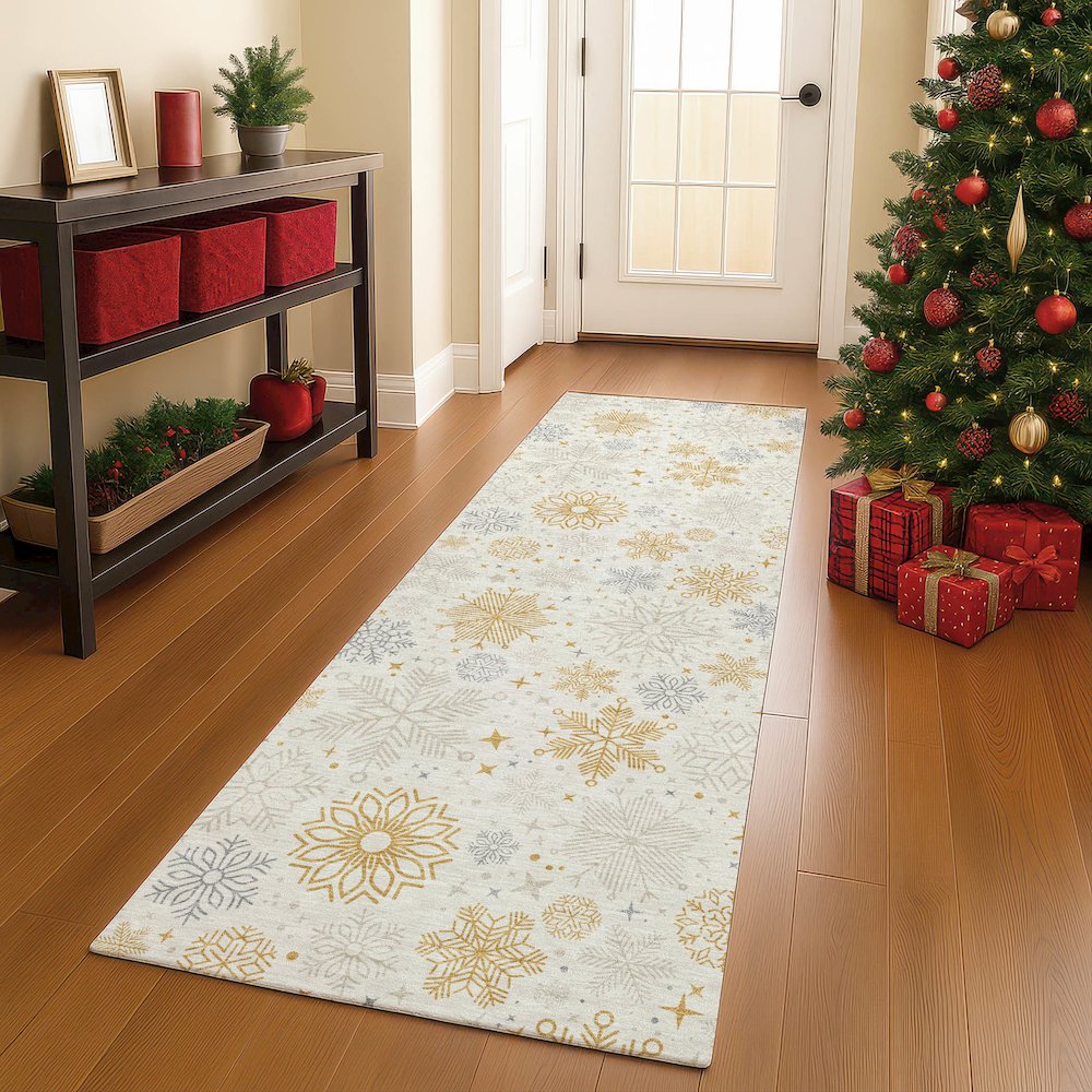 Luxury Washable Indoor/Outdoor Merry & Bright Ivory 2'3" x 7'6" Runner Rug. Picture 5