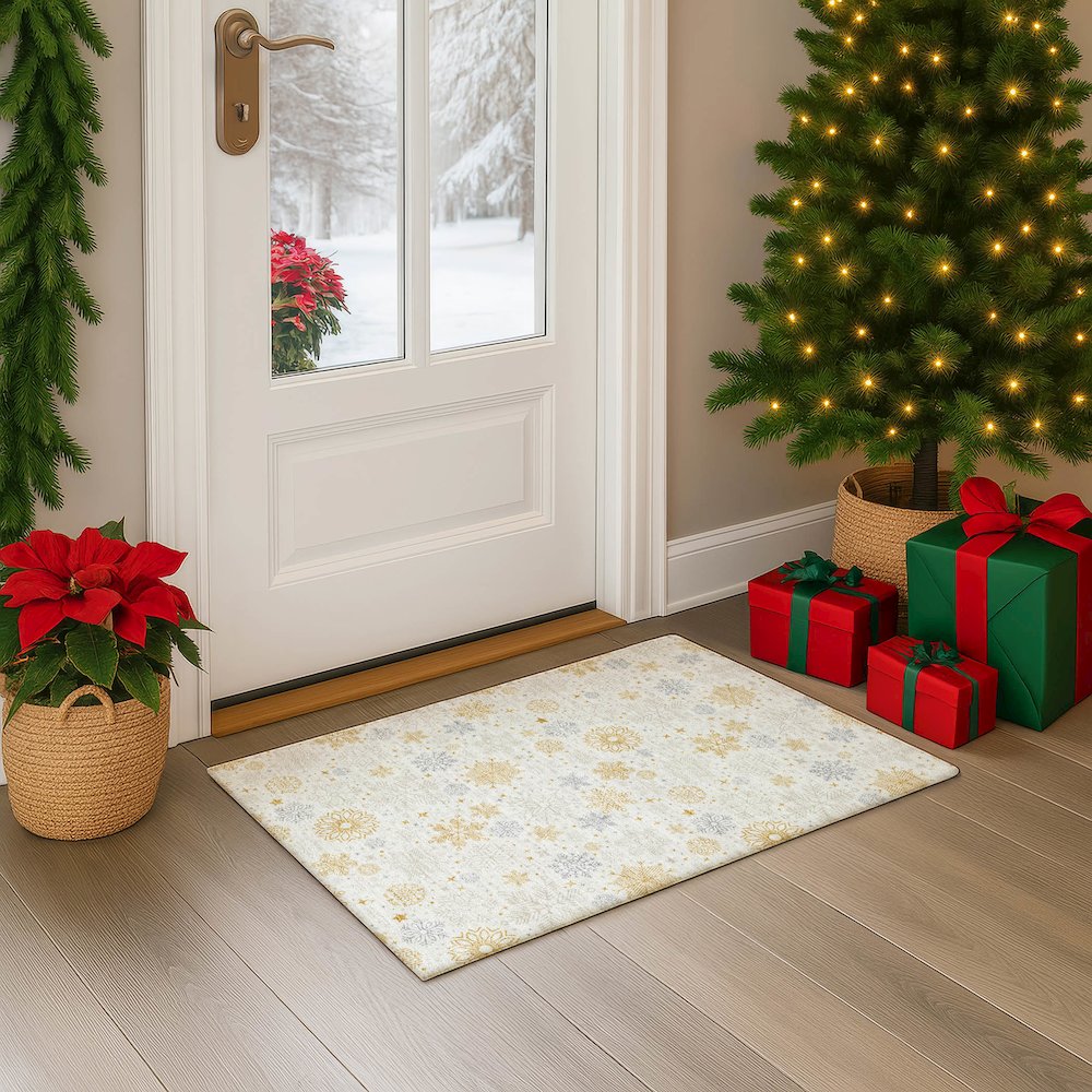 Luxury Washable Indoor/Outdoor Merry & Bright Ivory 1'8" x 2'6" Rug. Picture 5