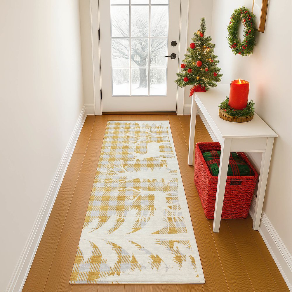 Luxury Washable Indoor/Outdoor Merry & Bright Gold 2'3" x 7'6" Runner Rug. Picture 5
