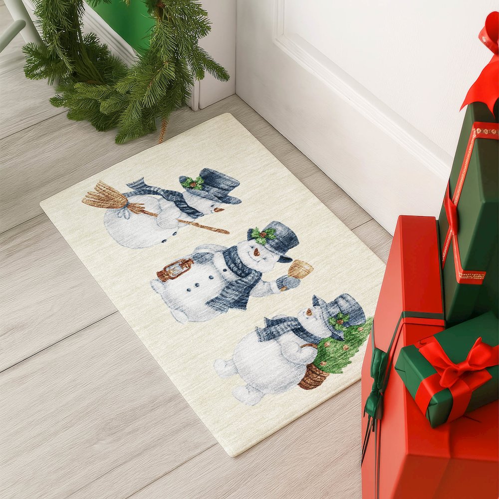 Luxury Washable Indoor/Outdoor Merry & Bright Ivory 1'8" x 2'6" Rug. Picture 5