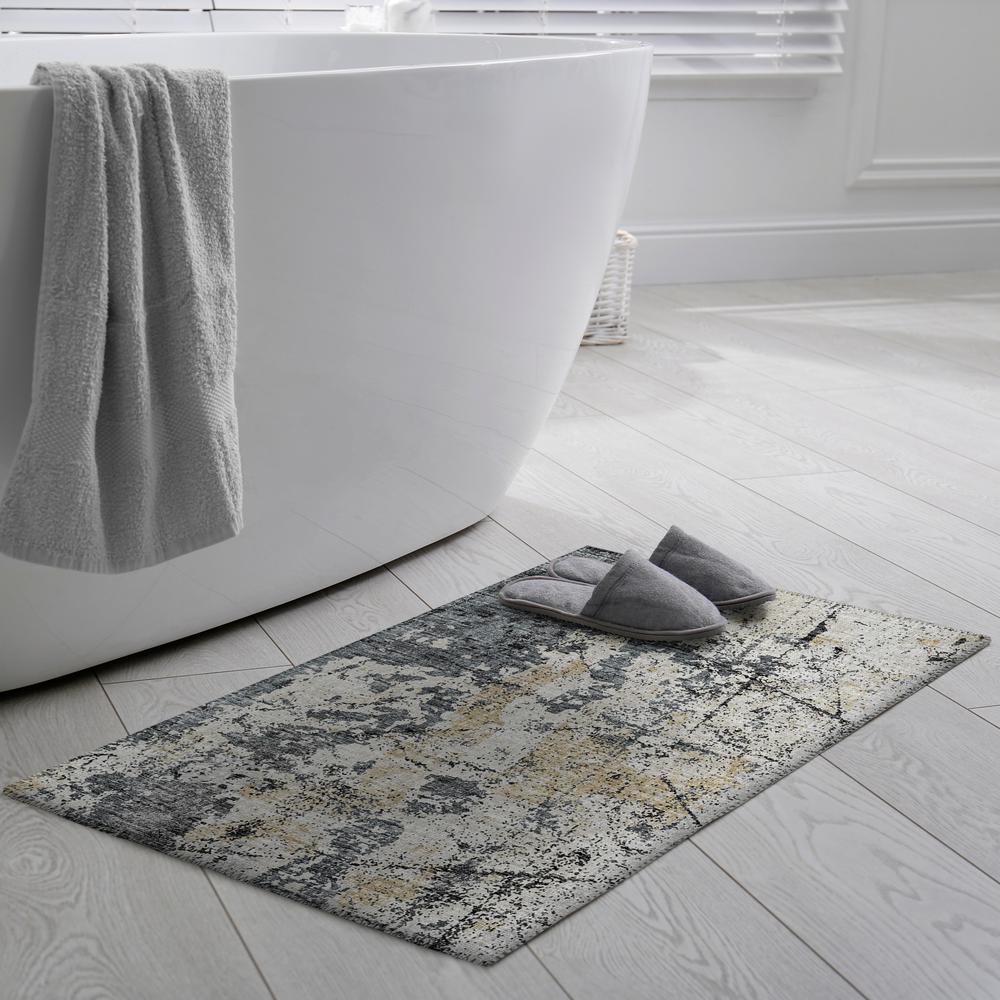 Indoor/Outdoor Accord AAC33 Black Washable 1'8" x 2'6" Rug. Picture 2