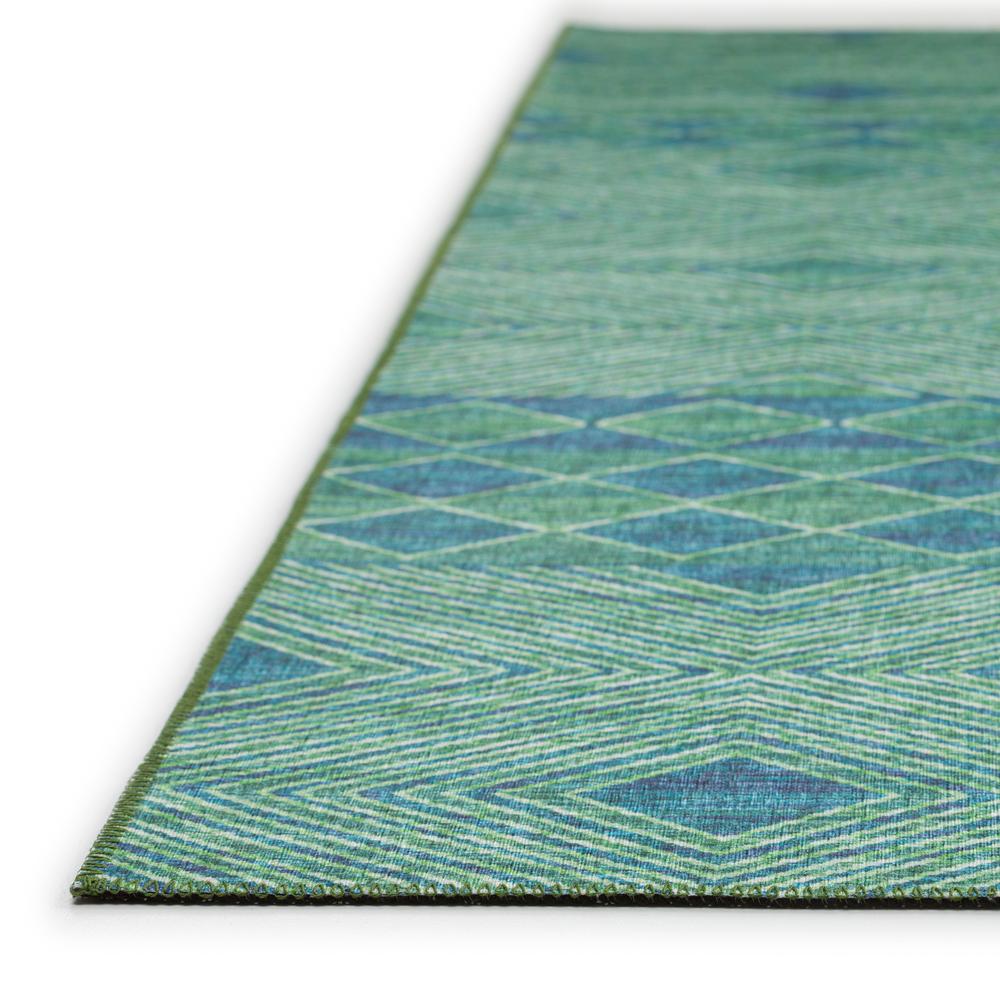 Yuma Green Transitional Southwest 1'8" x 2'6" Accent Rug Green AYU31. Picture 3