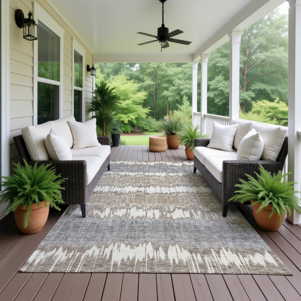 Machine Washable Indoor/Outdoor Neo Taupe 2'6" x 3'10" Rug. Picture 6