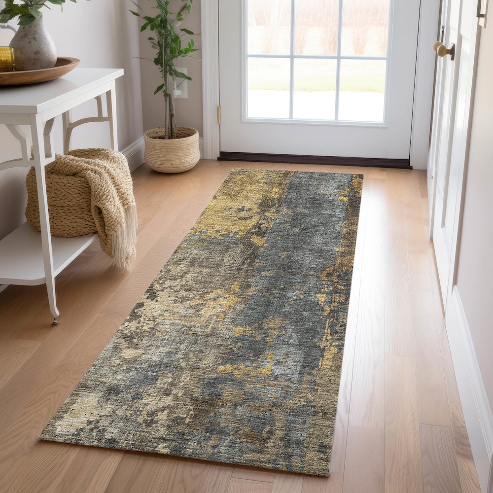Indoor/Outdoor Nouveau Gray 2'3" x 7'6" Runner Rug. Picture 5