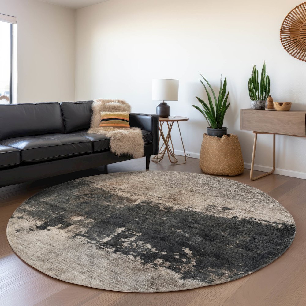 Indoor/Outdoor Nouveau Taupe 8' x 8' Round Rug. Picture 5