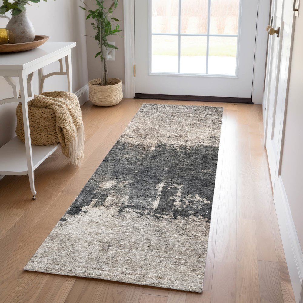 Indoor/Outdoor Nouveau Taupe 2'3" x 7'6" Runner Rug. Picture 5
