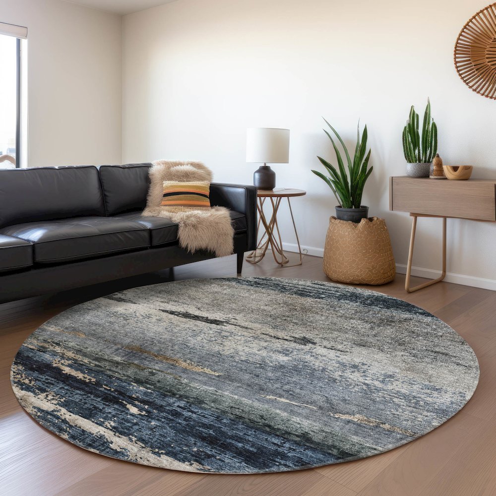 Indoor/Outdoor Nouveau Navy 8' x 8' Round Rug. Picture 5