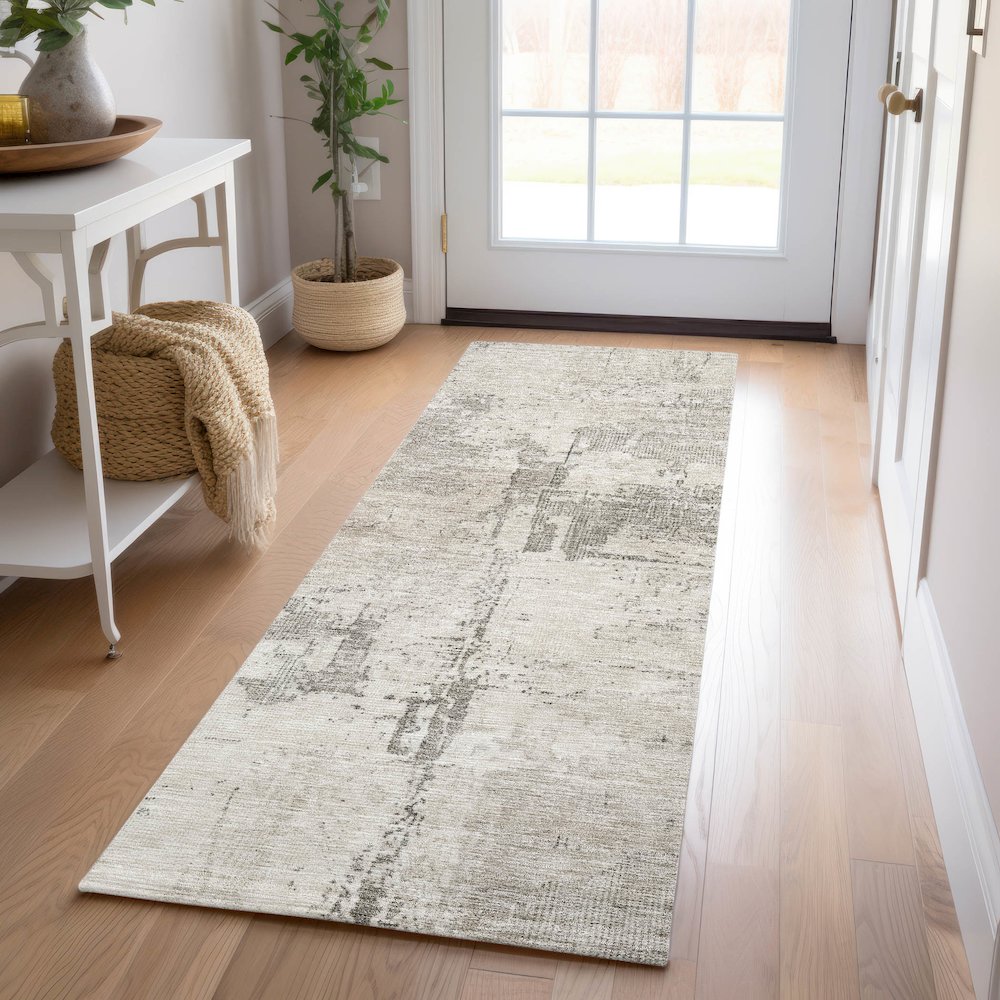 Indoor/Outdoor Nouveau Linen 2'3" x 7'6" Runner Rug. Picture 5