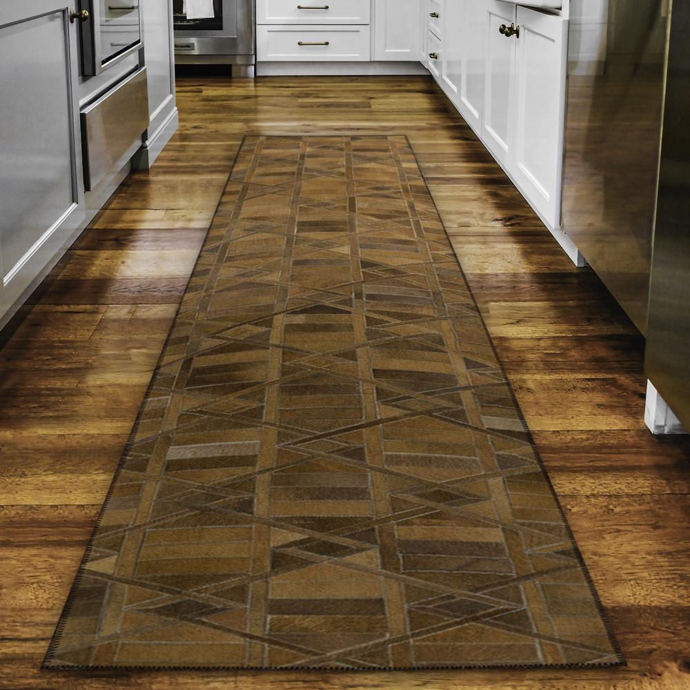Laredo Brown Animal Patchwork 2'3" x 7'6" Runner Rug Brown ALR34. Picture 1