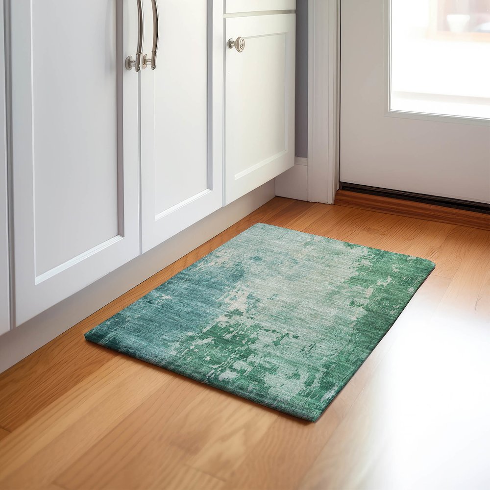 Machine Washable Indoor/Outdoor Pacifica Emerald 1'8" x 2'6" Rug. Picture 5