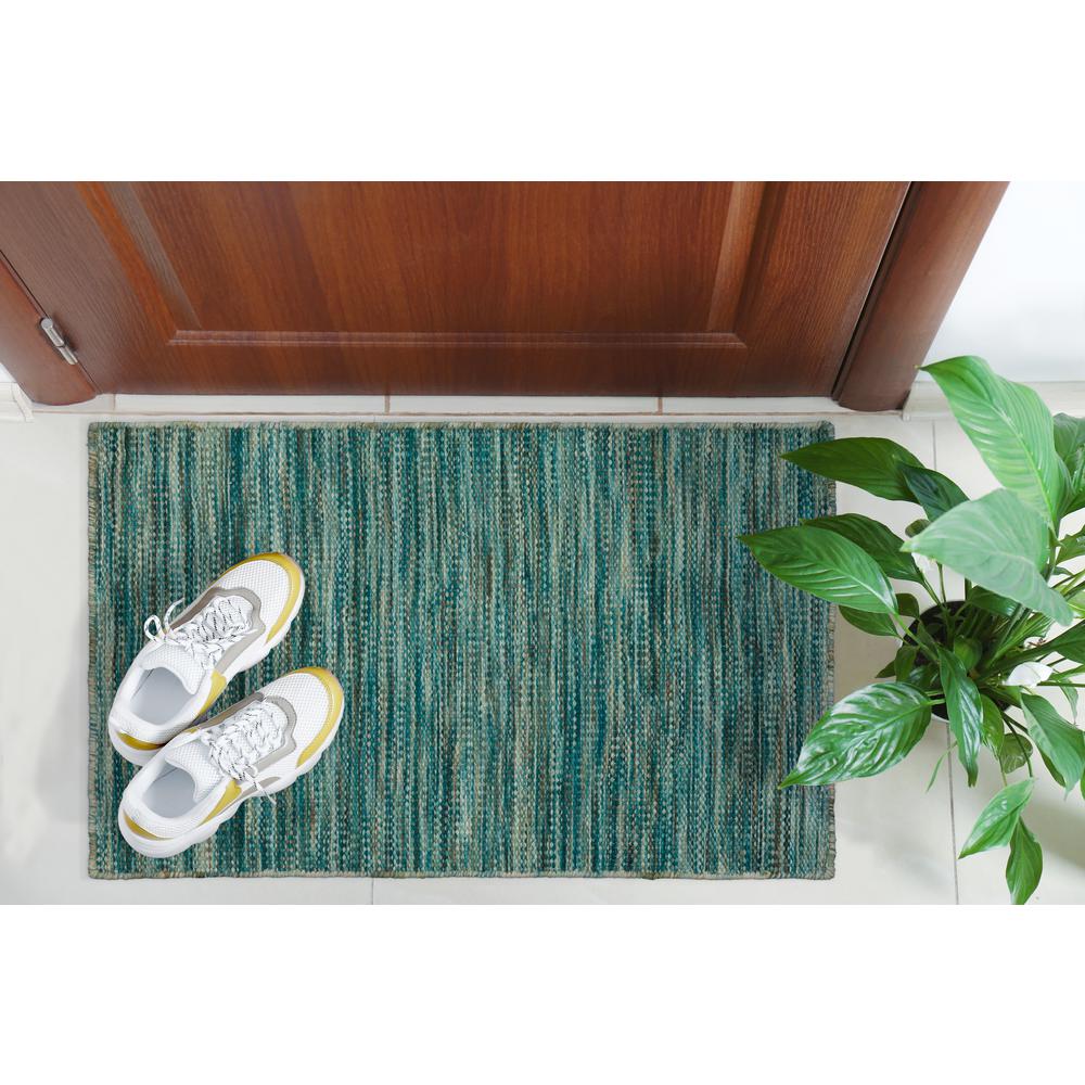 Targon TA1 Turquoise 2' x 3' Rug. Picture 2