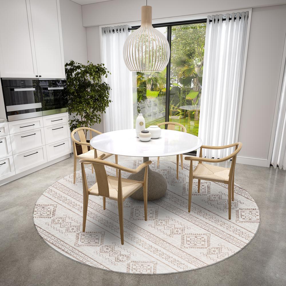 Yuma Taupe Transitional Southwest 8' x 8' Area Rug Taupe AYU44. Picture 1