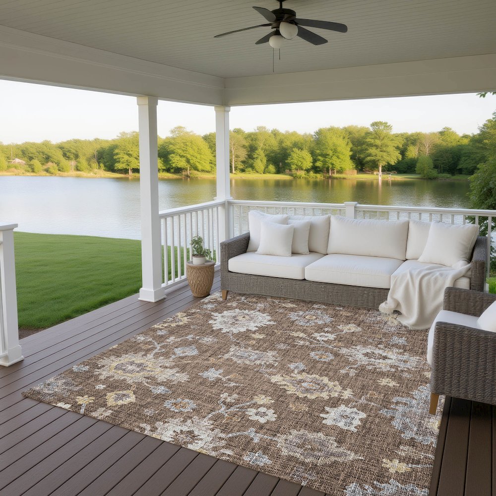 Luxury Washable Indoor/Outdoor Portico Chocolate 2'6" x 3'10" Rug. Picture 6