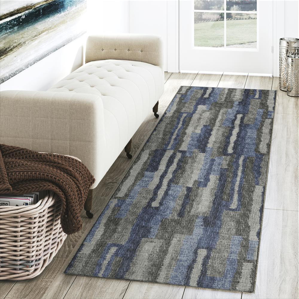 Brisbane BR7 Navy 2'3" x 7'6" Runner Rug. Picture 2