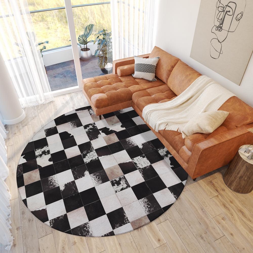 Laredo Black Animal Patchwork 8' x 8' Round Rug Black ALR40. Picture 1