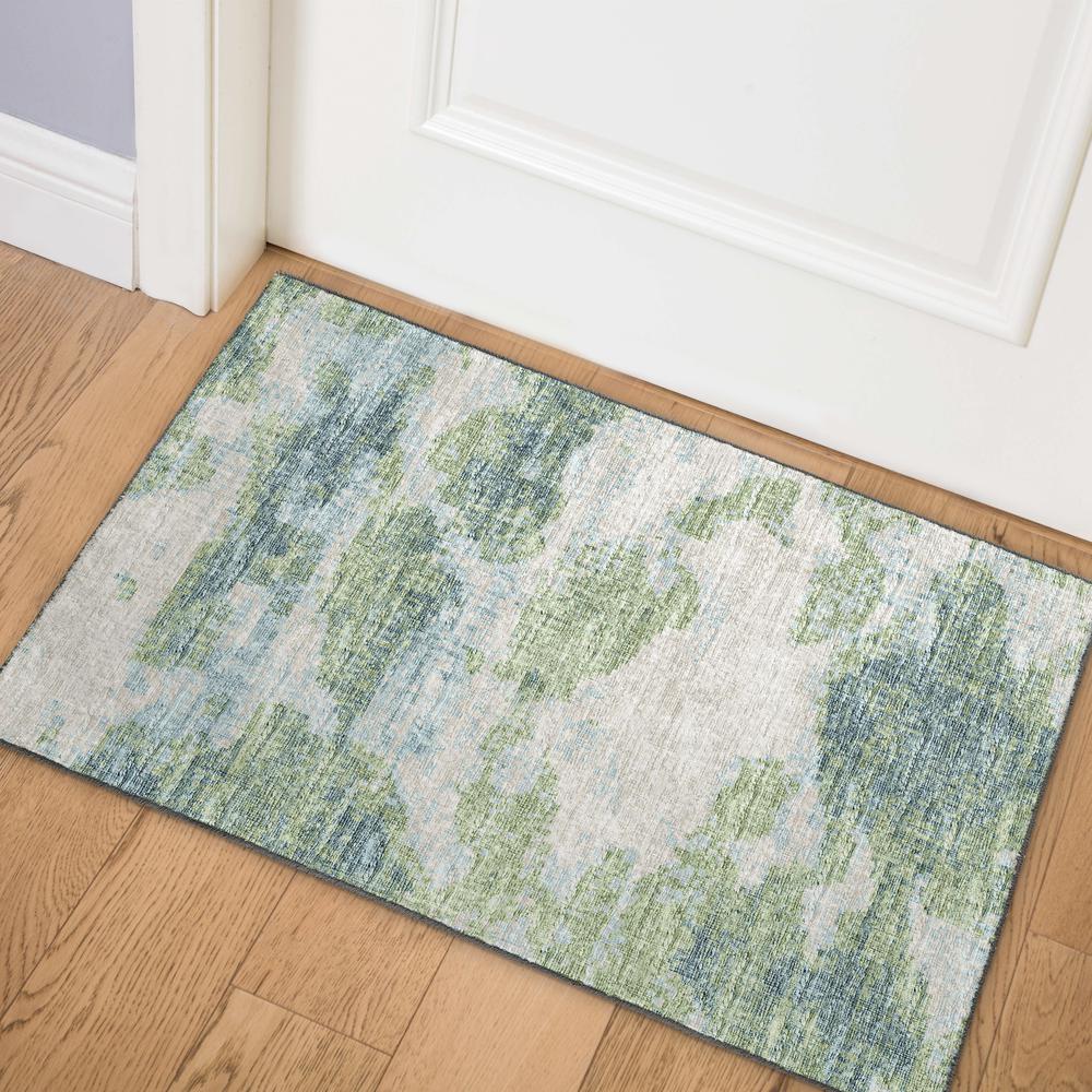 Camberly CM6 Meadow 1'8" x 2'6" Rug. Picture 2