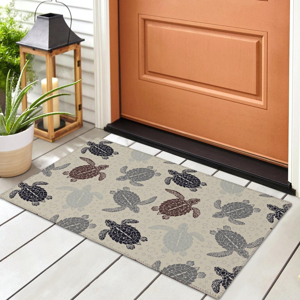 Indoor/Outdoor Surfside ASR43 Sand Washable 1'8" x 2'6" Rug. Picture 2