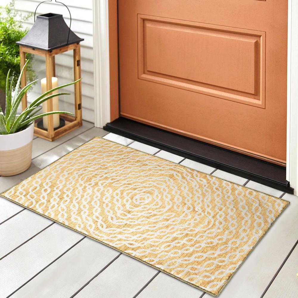 Brisbane BR3 Gold 1'8" x 2'6" Rug. Picture 2