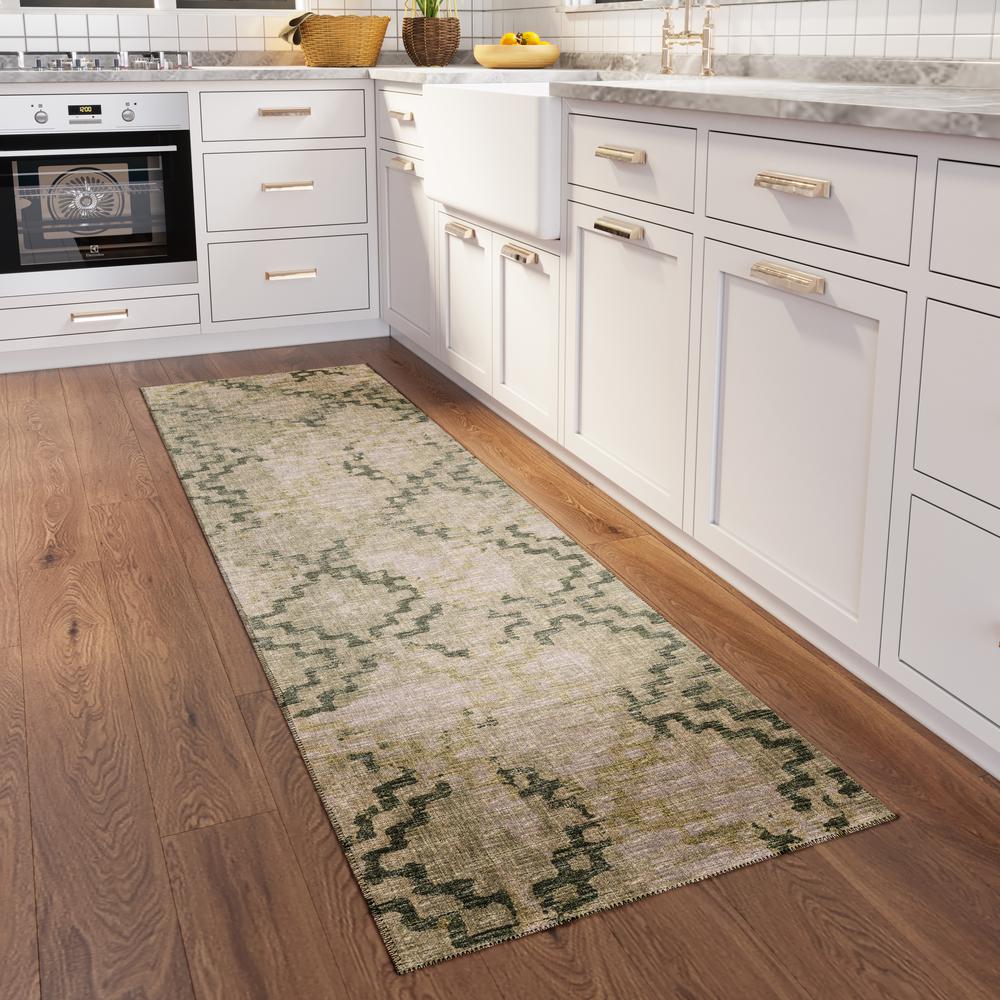 Yuma Green Transitional Trellis 2'3" x 7'6" Runner Rug Green AYU45. Picture 1