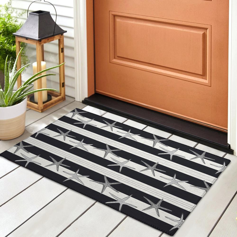 Indoor/Outdoor Surfside ASR42 Midnight Washable 1'8" x 2'6" Rug. Picture 2