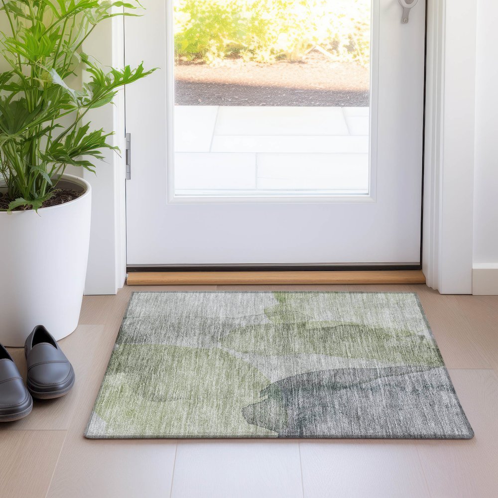 Luxury Washable Indoor/Outdoor Ravenna Fern 1'8" x 2'6" Rug. Picture 5