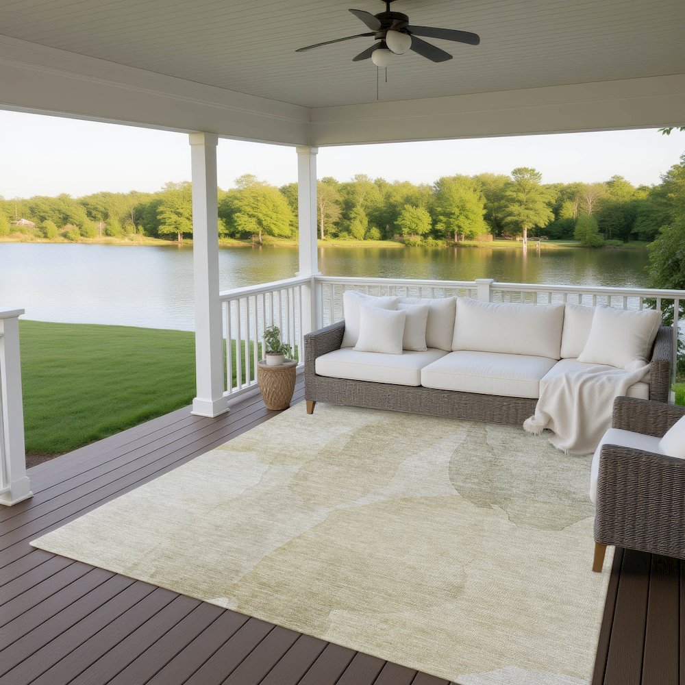 Luxury Washable Indoor/Outdoor Ravenna Putty 2'6" x 3'10" Rug. Picture 7